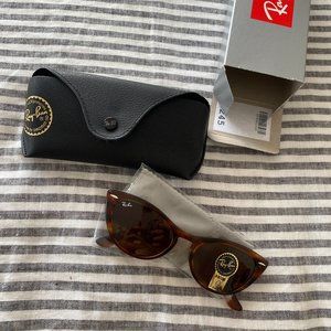 BNIB Ray-Ban "Nina" Cat Eye Sunglasses in Striped Havana/Tortoise